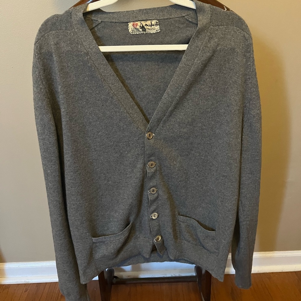 Vintage Pringle of Scotland cashmere cardigan, SZ44